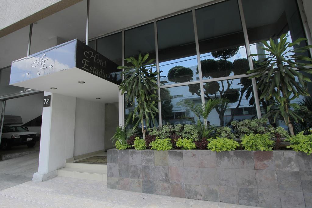 Hotel Estadio Гуадалахара Екстериор снимка